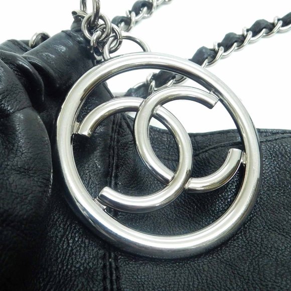 Chanel Black Skin Leather Bag - Picture 4 of 16